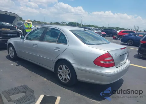 2005 Mercedes-Benz E 320 из США, поврежденный, VIN WDBUF65J95A641555